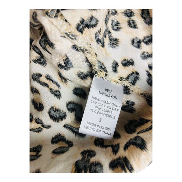 Altar'd State Blouse Small Animal Print Floral Embroidered Tunic Boho Chic Top - Picture 5 of 7